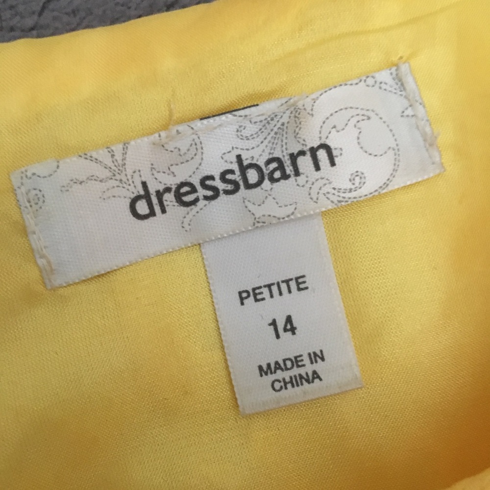 Dress - Picture 3 of 3